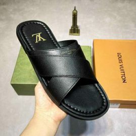 Picture of LV Slippers _SKU585983662032028